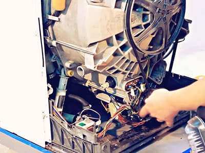 Достаём бак стиральной машины Electrolux через заднюю стенку